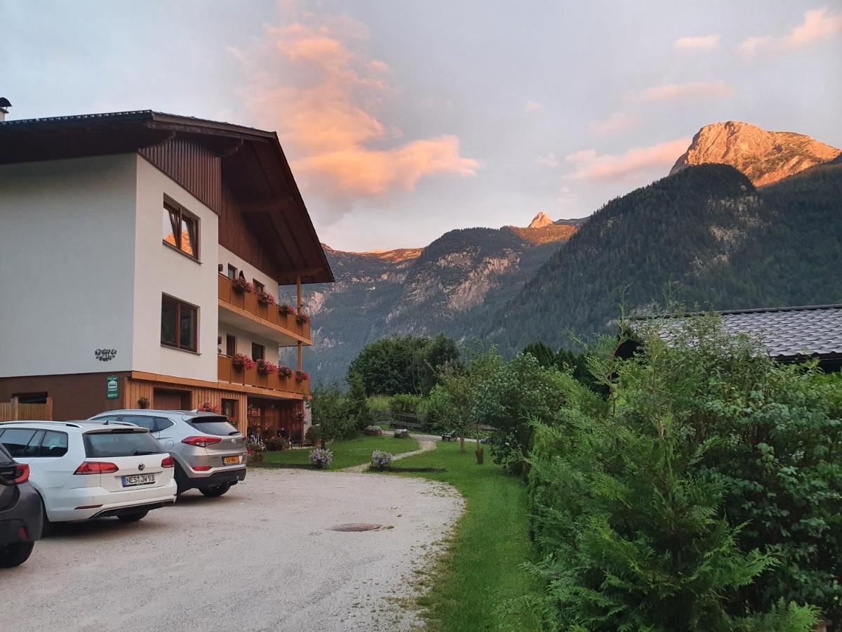 Haus Salzkammergut โอเบอร์ทราวน์ ภายนอก รูปภาพ