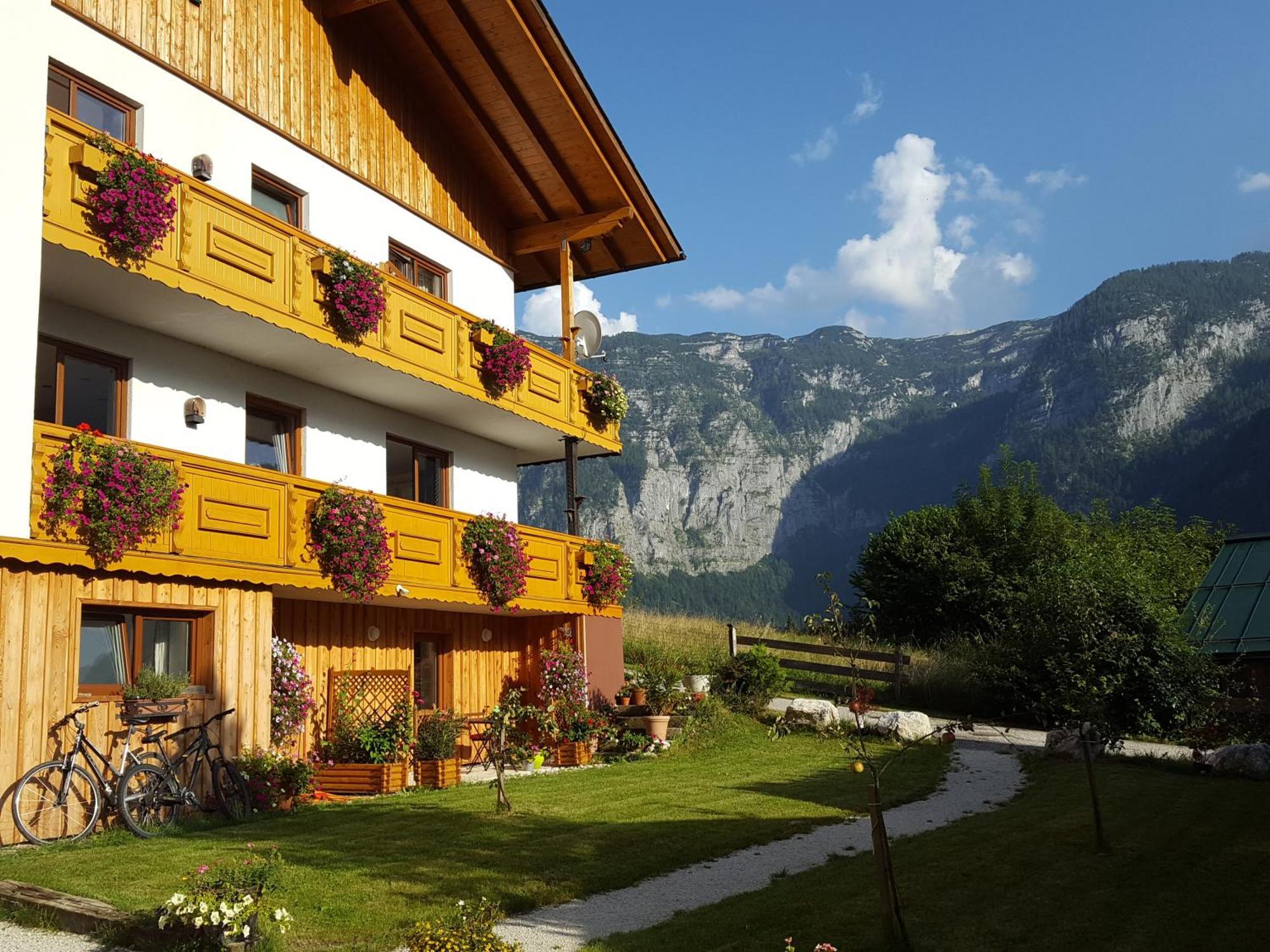 Haus Salzkammergut โอเบอร์ทราวน์ ภายนอก รูปภาพ